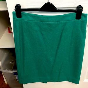 Beautiful wool J crew factory the pencil skirt im excellent condition